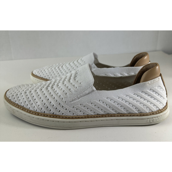 UGG Sammy Chevron Sneakers Slip On Walking Shoes White & Tan Women's Size 10 - Picture 11 of 16